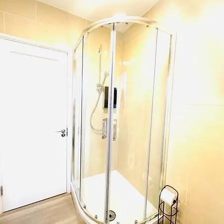 Luxury Top Location Rds, Aviva 5 Min Walk Dublin