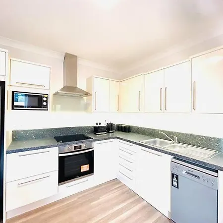 Luxury Top Location Rds, Aviva 5 Min Walk Appartamento
