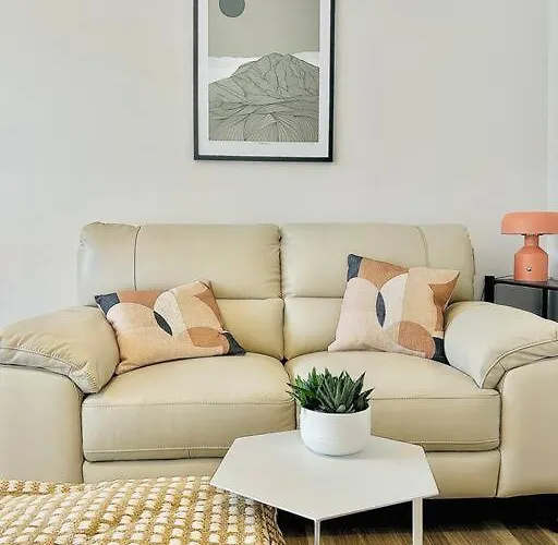 Luxury Top Location Rds, Aviva 5 Min Walk Lejlighed *